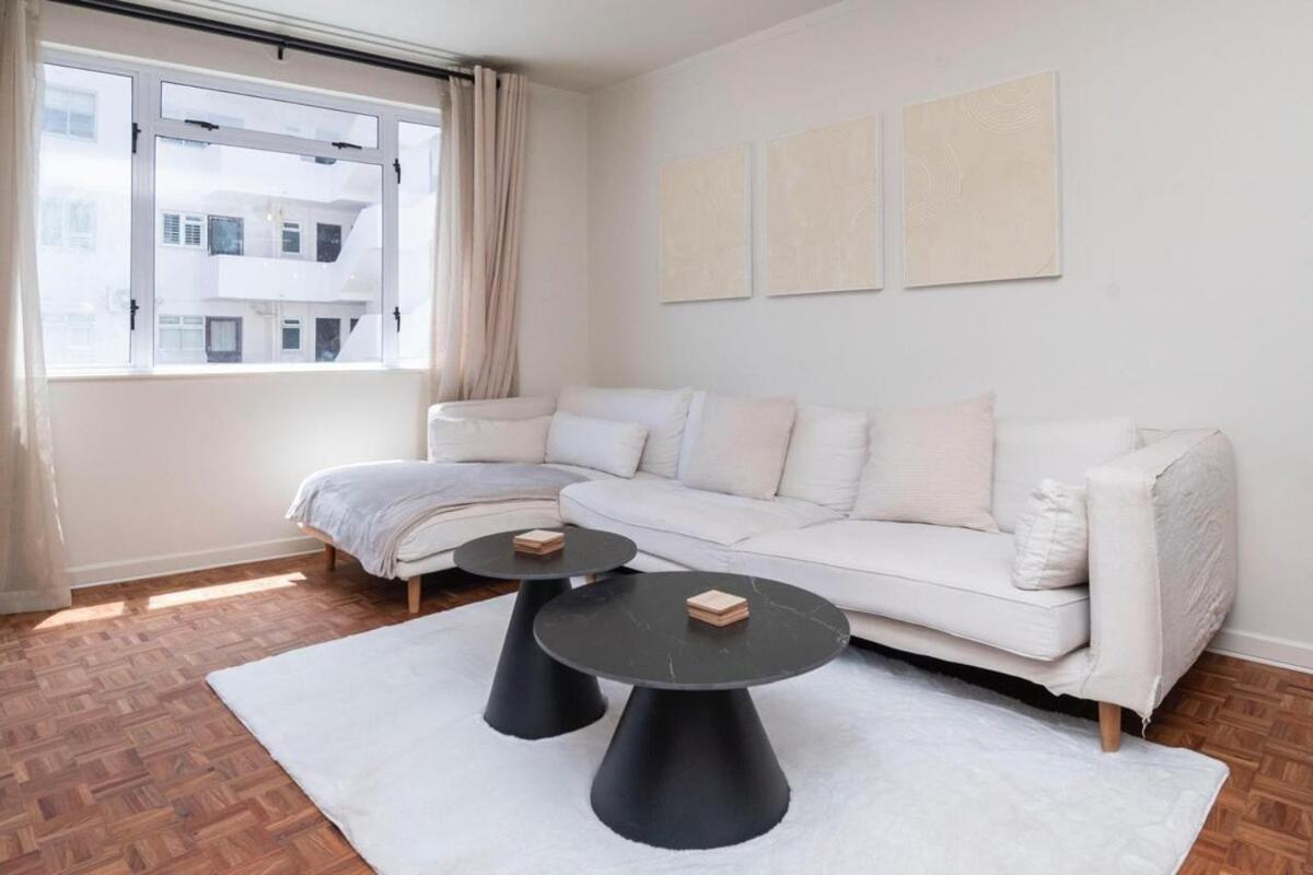 Modern 2 Bedroom Apartment, Pleasant Ways, Seapoint Cape Town