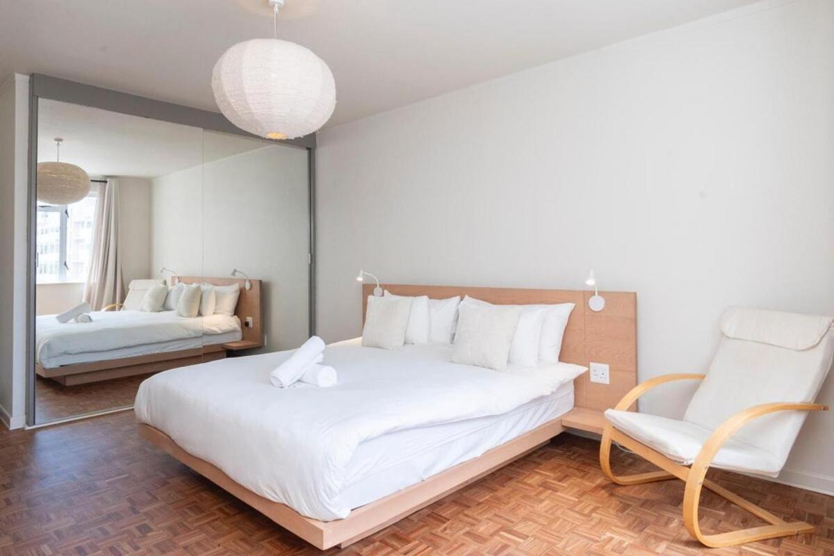 Apartment Modern 2 Bedroom Apartment, Pleasant Ways, Seapoint